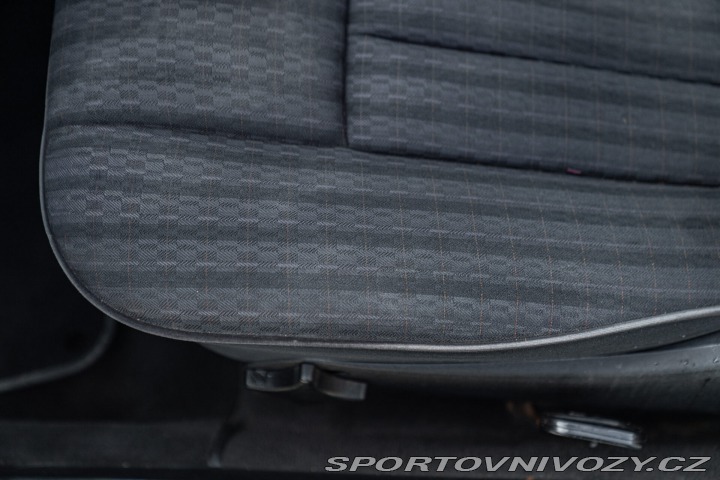 Mercedes-Benz C CE 200 Coupé 1990