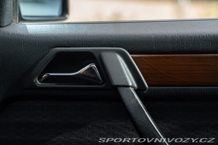 Mercedes-Benz C CE 200 Coupé 1990