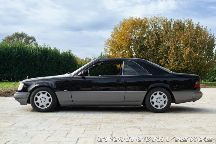 Mercedes-Benz C CE 200 Coupé 1990