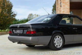 Mercedes-Benz C CE 200 Coupé 1990