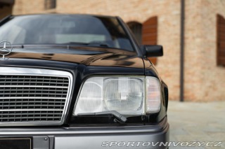 Mercedes-Benz C CE 200 Coupé 1990