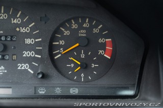 Mercedes-Benz C CE 200 Coupé 1990