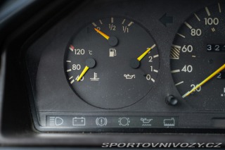 Mercedes-Benz C CE 200 Coupé 1990