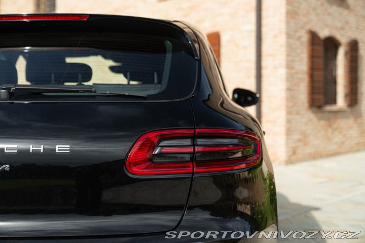 Porsche Macan 2016
