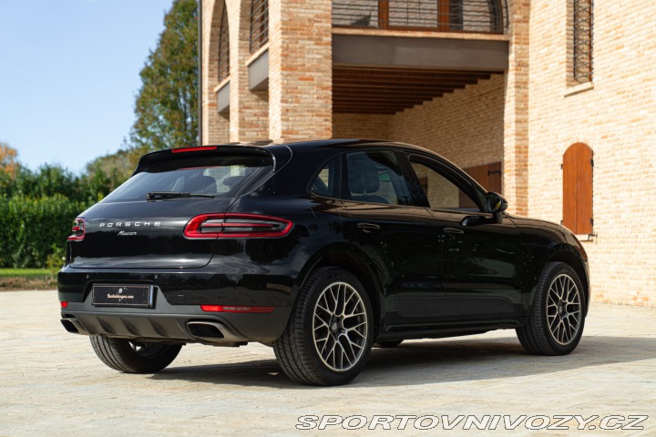Porsche Macan 2016