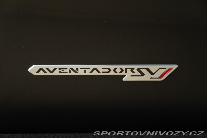 Lamborghini Aventador SVJ ROADSTER 2021