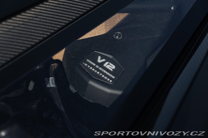 Lamborghini Aventador SVJ ROADSTER 2021
