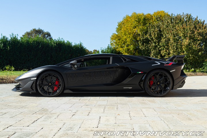 Lamborghini Aventador SVJ ROADSTER 2021