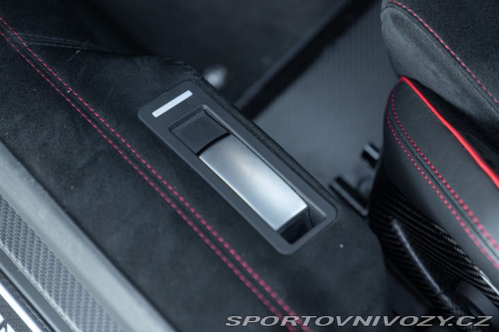 Lamborghini Aventador SVJ ROADSTER 2021