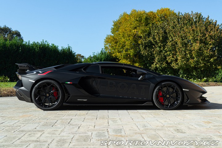 Lamborghini Aventador SVJ ROADSTER 2021