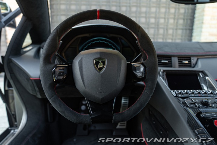 Lamborghini Aventador SVJ ROADSTER 2021