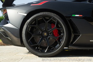 Lamborghini Aventador SVJ ROADSTER 2021