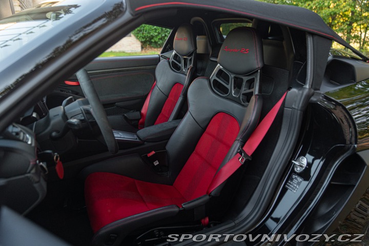 Porsche 718 SPYDER RS 2024