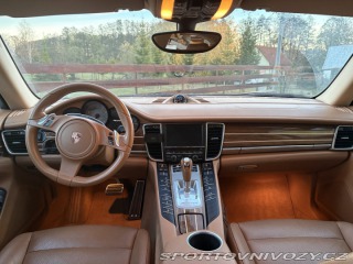 Porsche Panamera 4S 2011