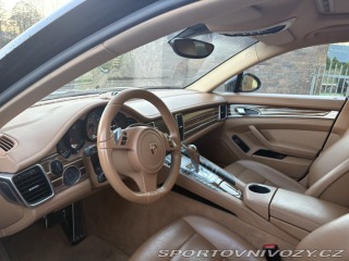 Porsche Panamera 4S 2011