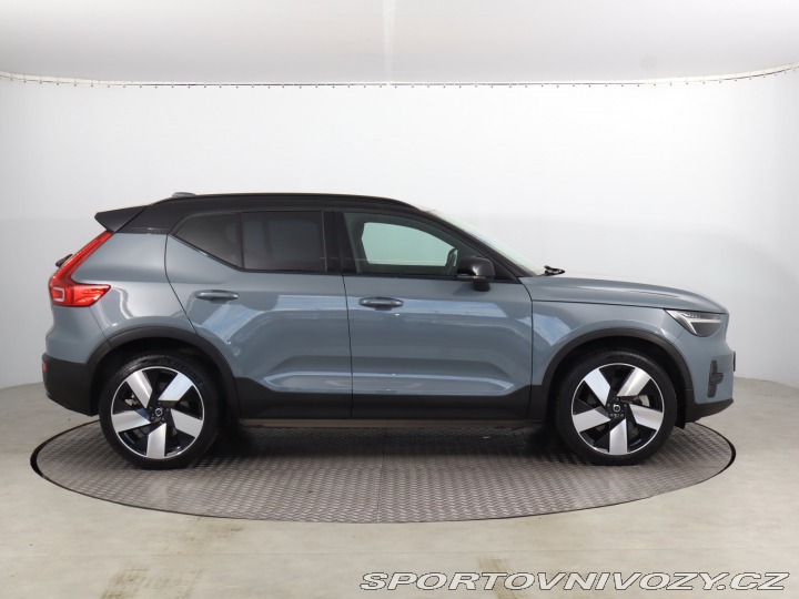 Volvo Ostatní modely XC40  Recharge Twin Motor 2023