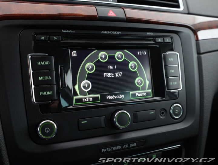 Škoda Superb Elegance 3.6 FSI V6 2011