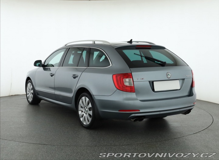 Škoda Superb Elegance 3.6 FSI V6 2011