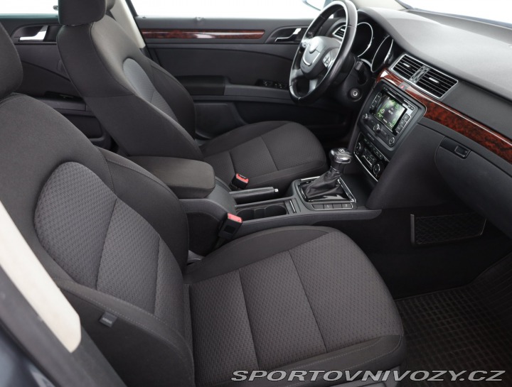 Škoda Superb Elegance 3.6 FSI V6 2011