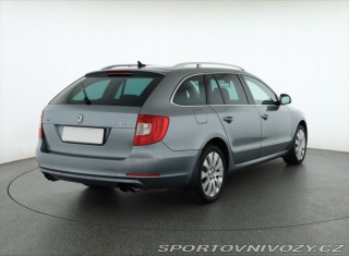 Škoda Superb Elegance 3.6 FSI V6 2011