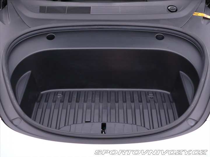 Tesla Model 3 0,0 Long Range AWD refres 2021