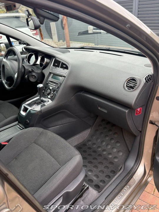 Peugeot Ostatní modely 5008 2,0   HDi - automat 1800