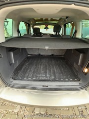 Peugeot Ostatní modely 5008 2,0   HDi - automat 1800