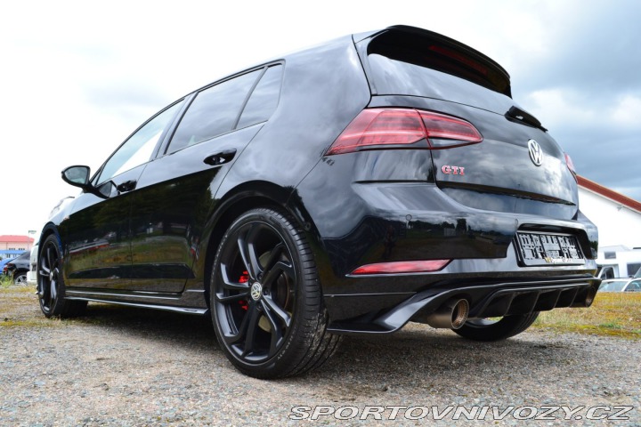 Volkswagen Golf  2019