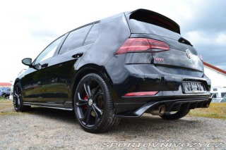 Volkswagen Golf  2019