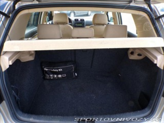 Volkswagen Golf 2,0 FSI-110KW COMFORT 2004