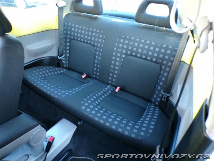 Volkswagen New Beetle 2,0 i 1999