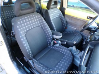 Volkswagen New Beetle 2,0 i 1999