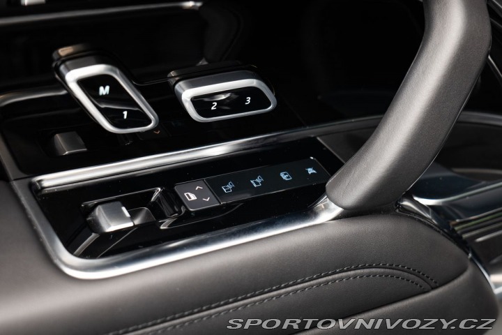 Ostatní značky Ostatní modely Land Rover Range Rover P530 Autobiography 2022