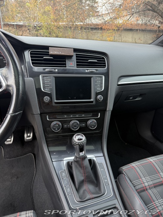 Volkswagen Golf GTI 7 2016