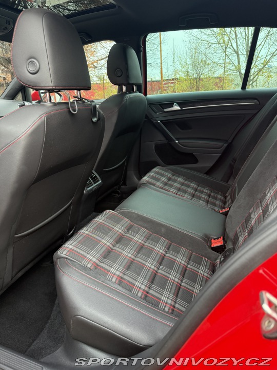 Volkswagen Golf GTI 7 2016