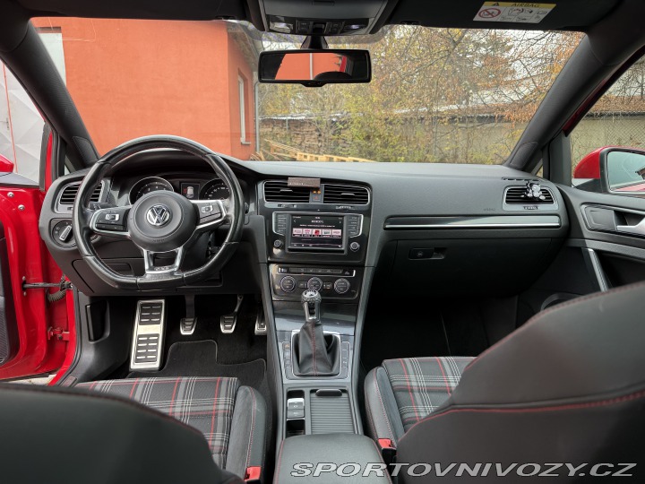 Volkswagen Golf GTI 7 2016