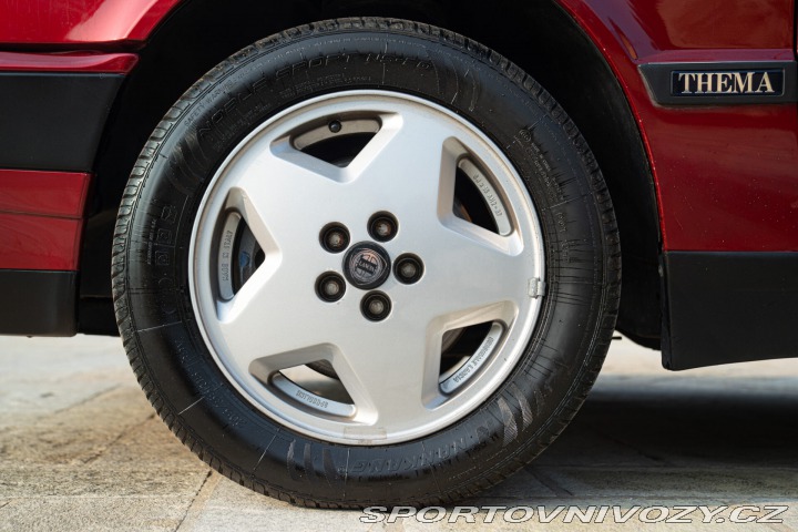 Lancia Ostatní modely THEMA 8.32 1989