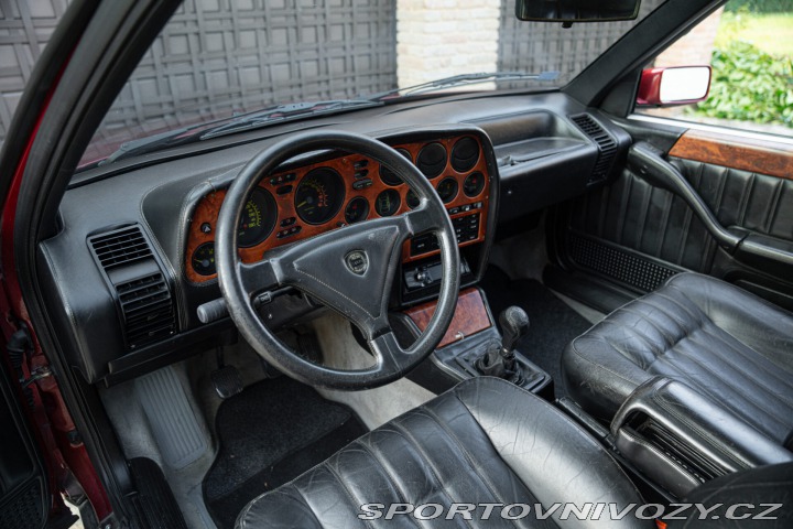 Lancia Ostatní modely THEMA 8.32 1989