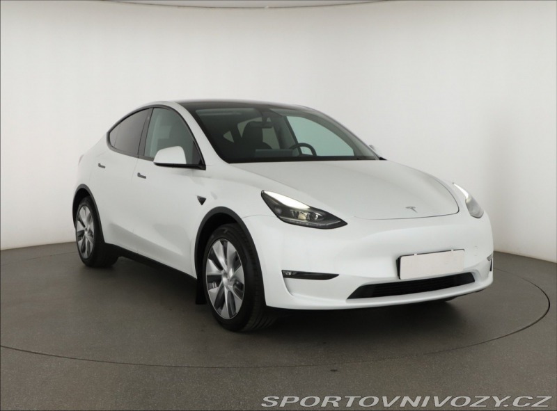 Tesla Model Y . Long Range AWD 79kWh