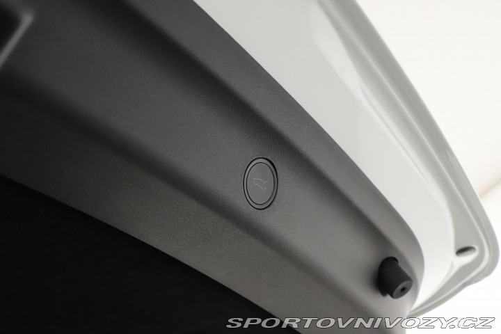 Tesla Model Y . Long Range AWD 79kWh 2023