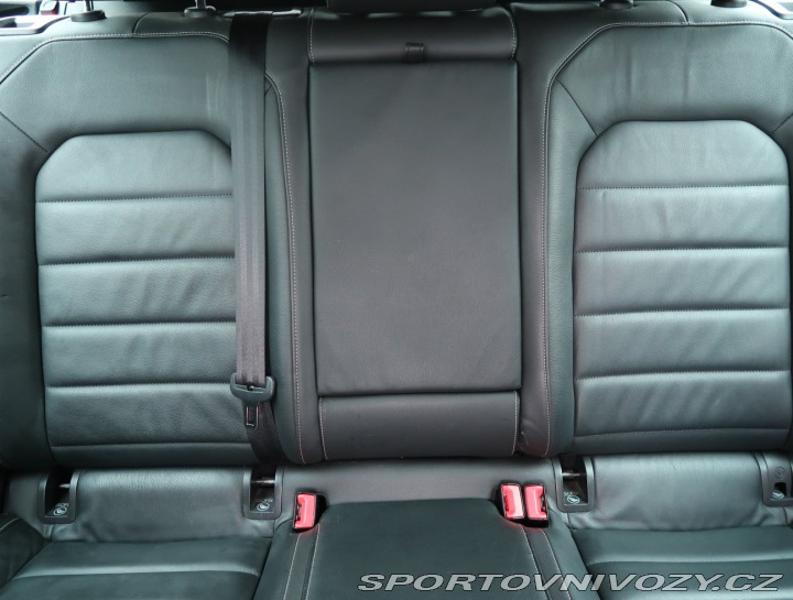 Volkswagen Golf R-Line 2.0 TSI R 2016