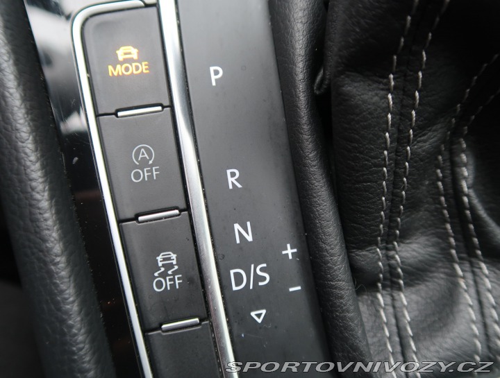 Volkswagen Golf R-Line 2.0 TSI R 2016