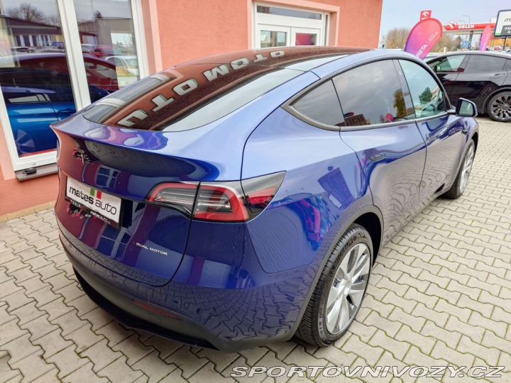 Tesla Model Y Dual Motor Long Range 378 2022