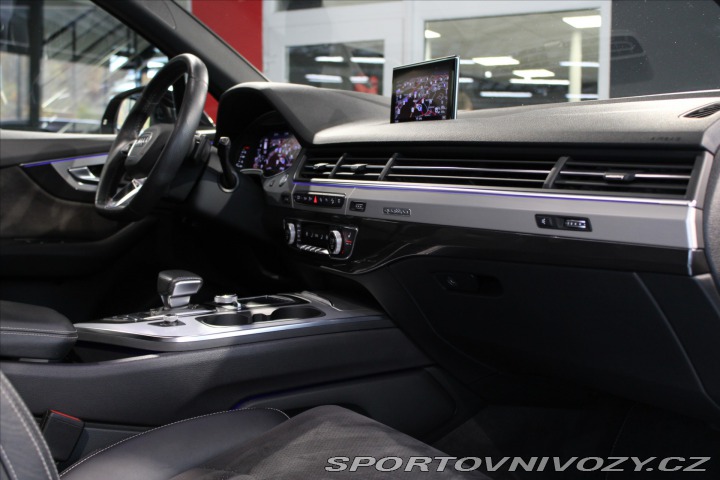 Audi Ostatní modely Q7 50TDi quattro S Line ACC 2019