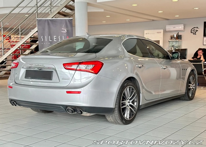 Maserati Ghibli  2015