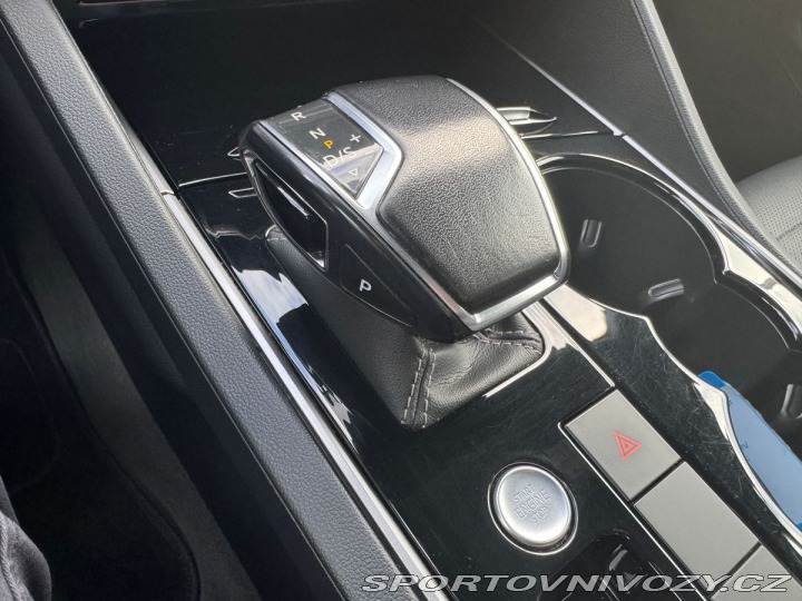 Volkswagen Ostatní modely Touareg R-line 210kW Tažné 2021