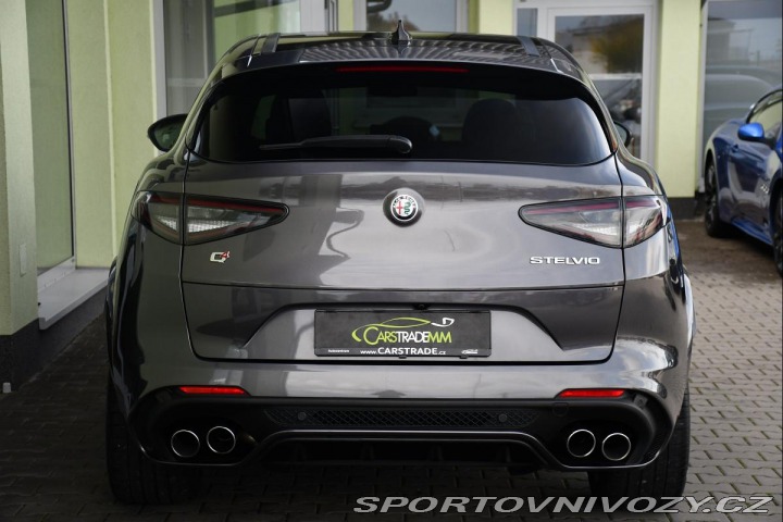 Alfa Romeo Stelvio 2.9 V6 QUADRIFOGLIO REZER 2024