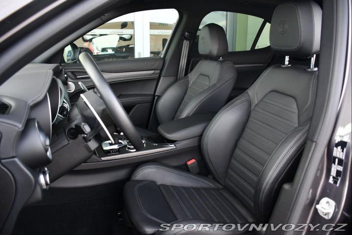 Alfa Romeo Stelvio 2.9 V6 QUADRIFOGLIO REZER 2024