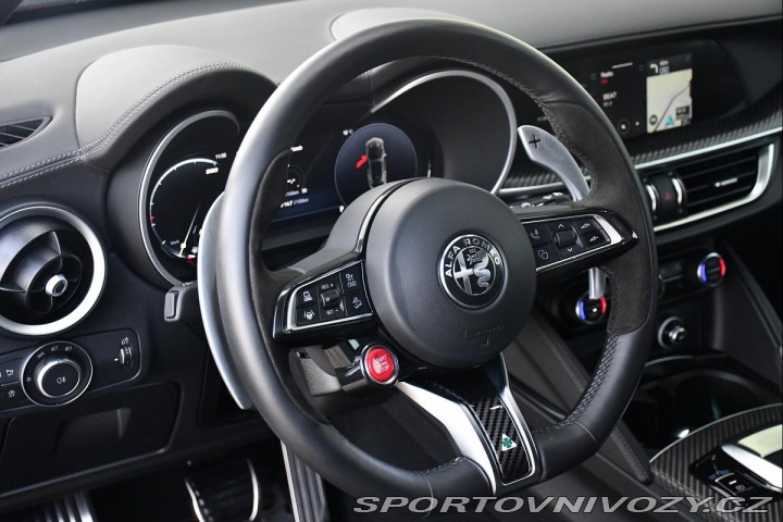 Alfa Romeo Stelvio 2.9 V6 QUADRIFOGLIO REZER 2024