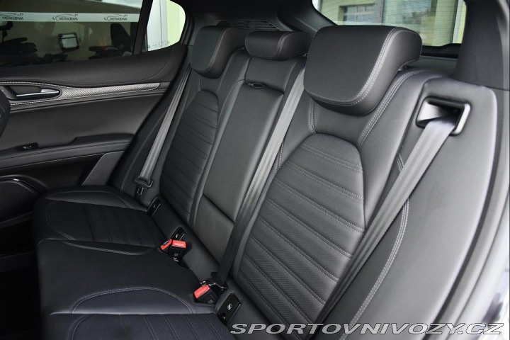 Alfa Romeo Stelvio 2.9 V6 QUADRIFOGLIO REZER 2024